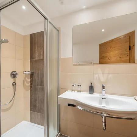 Gaestehaus Raphaela Apartmán *